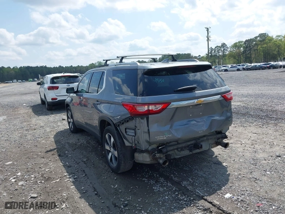2018 Chevrolet Traverse LT Leather with VIN 1GNERHKW5JJ212911, listed as a IAAI auction lot 41923593 with 109,023 mi miles. Bid and sale history available at carsss.com. Image 3.