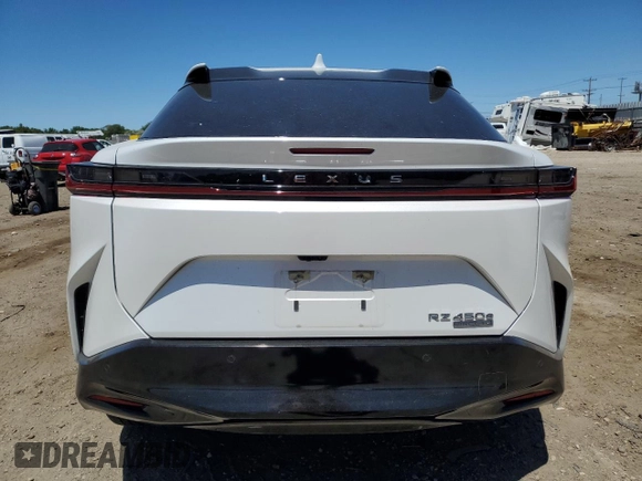 2023 Lexus RZ 450e Premium z VIN JTJAAAAB7PA020268, wystawiony jako Copart lot #58538734 z przebiegiem 12 517 mil mil oraz Szkody całkowita. Historia ofert i sprzedaży dostępna na DreamBid. Obrazek 6.