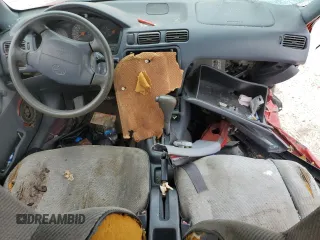 1995 Toyota Tercel DX z VIN JT2EL56EXS0046010, wystawiony jako Copart lot #59368644 z przebiegiem Nie podano mil oraz Szkoda całkowita • Salvage title. Historia ofert i sprzedaży dostępna na DreamBid. Obrazek 8.