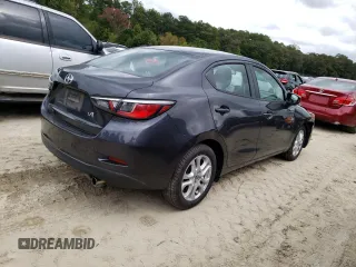 2016 Scion iA z VIN 3MYDLBZV6GY101015, wystawiony jako Copart lot #68777453 z przebiegiem 112 517 mil mil oraz . Historia ofert i sprzedaży dostępna na DreamBid. Obrazek 3.