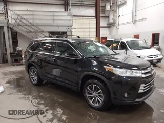 2019 Toyota Highlander SE with VIN 5TDJZRFH1KS623784, listed as a IAAI auction lot 42804366 with 45,688 mi miles and . Bid and sale history available at DreamBid. Image 1.