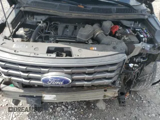 2017 Ford Police Interceptor Utility z VIN 1FM5K8AR5HGA17161, wystawiony jako Copart lot #60197085 z przebiegiem Nie podano mil oraz Szkoda całkowita • Salvage title. Historia ofert i sprzedaży dostępna na DreamBid. Obrazek 12.