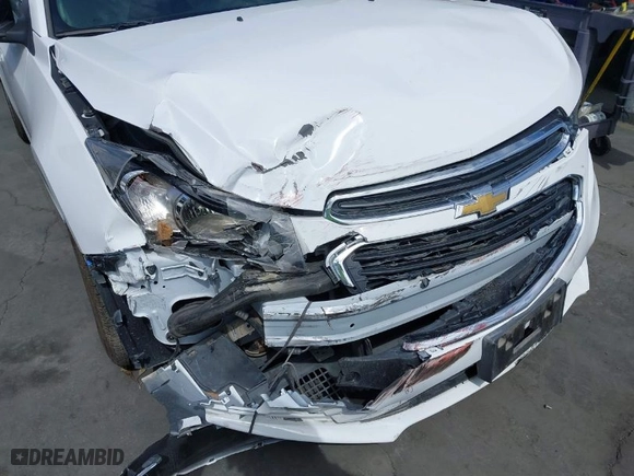2016 Chevrolet Cruze Limited LS with VIN 1G1PC5SG1G7155471, listed as a IAAI auction lot 41738902 with 26,720 mi miles. Bid and sale history available at carsss.com. Image 6.