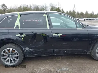 2019 Audi Q7 Premium Plus с VIN WA1LHAF77KD038525, выставлен на аукционе IAAI как лот 41736141 с пробегом 38 928 миль миль и . История ставок и продаж доступна на DreamBid. Изображение 13.