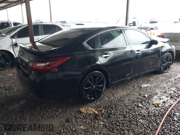 2017 Nissan Altima SL z VIN 1N4AL3AP5HC298778, wystawiony jako IAAI lot #42316000 z przebiegiem 145 566 mil mil oraz . Historia ofert i sprzedaży dostępna na DreamBid. Obrazek 4.