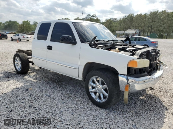 2000 GMC Sierra 1500 SLE with VIN 1GTEK19T6YZ288911, listed as a Copart auction lot 53538215 with 211,341 mi miles and Salvage Title. Bid and sale history available at DreamBid. Image 4.