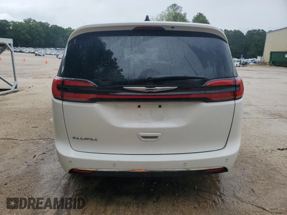 2025 Chrysler Pacifica Select z VIN 2C4RC1BG5SR503174, wystawiony jako Copart lot #59890605 z przebiegiem 21 075 mil mil oraz Czysty tytuł • Clean title. Historia ofert i sprzedaży dostępna na DreamBid. Obrazek 6.