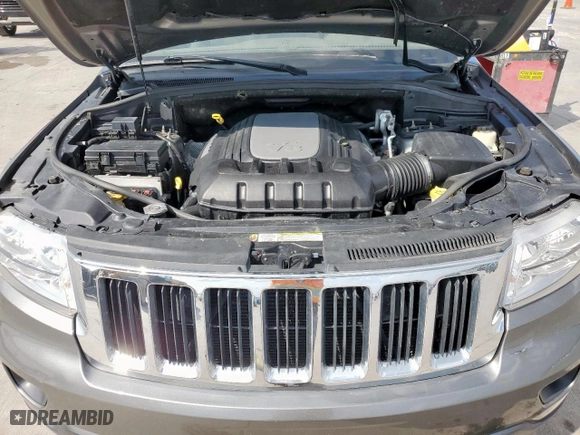 2011 Jeep Grand Cherokee Laredo with VIN 1J4RR4GT0BC705638, listed as a Copart auction lot 50790655 with 96,265 mi miles and Clean Title. Bid and sale history available at carsss.com. Image 12.