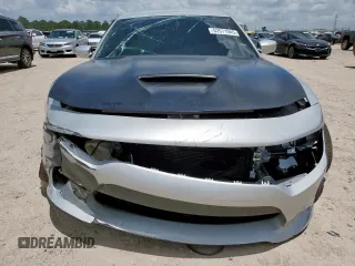 2019 Dodge Charger Scat Pack z VIN 2C3CDXGJ9KH742490, wystawiony jako Copart lot #53571945 z przebiegiem 18 861 mil mil oraz Szkoda całkowita • Salvage title. Historia ofert i sprzedaży dostępna na DreamBid. Obrazek 5.