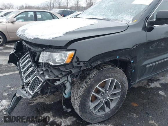 2019 Jeep Grand Cherokee Laredo E with VIN 1C4RJFAGXKC834233, listed as a IAAI auction lot 41392437 with 81,005 mi miles. Bid and sale history available at carsss.com. Image 6.