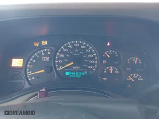 2001 Chevrolet Tahoe LS with VIN 1GNEK13T91R115616, listed as a IAAI auction lot 40104825 with 245,782 mi miles. Bid and sale history available at carsss.com. Image 7.