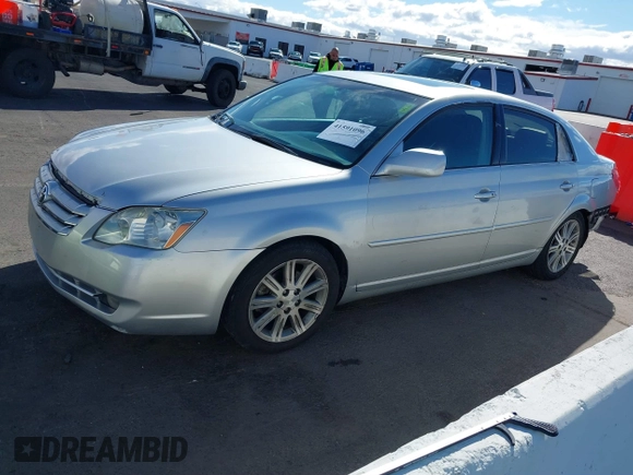 2007 Toyota Avalon XL with VIN 4T1BK36B57U223906, listed as a IAAI auction lot 41591096 with 190,659 mi miles. Bid and sale history available at carsss.com. Image 12.