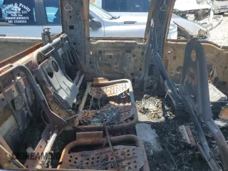2008 Ford F-450 XL с VIN 1FTXW43R68EA06236, выставлен на аукционе Copart как лот 53627025 с пробегом Не указан миль и Списание • Salvage title. История ставок и продаж доступна на DreamBid. Изображение 10.