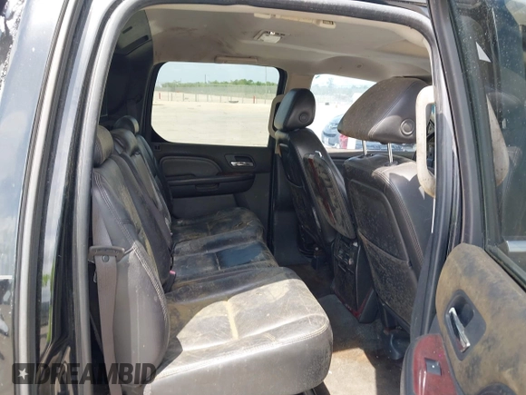 2007 Cadillac Escalade EXT with VIN 3GYFK62867G113770, listed as a IAAI auction lot 42064012 with 1 mi miles. Bid and sale history available at carsss.com. Image 8.