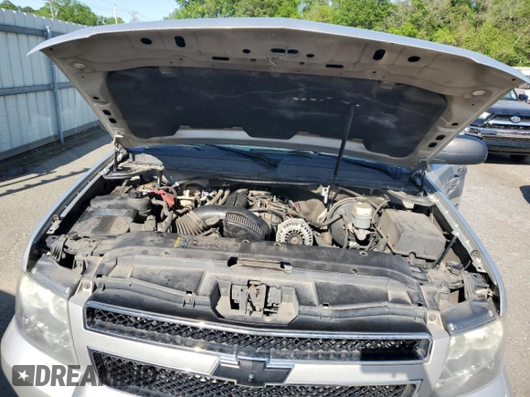 2010 Chevrolet Tahoe LS with VIN 1GNUCAE01AR144927, listed as a Copart auction lot 52320815 with 225,000 mi miles and Clean title. Bid and sale history available at DreamBid. Image 12.