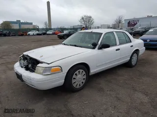 2008 Ford Police Interceptor with VIN 2FAHP71V08X171318, listed as a IAAI auction lot 41917733 with 1 mi miles. Bid and sale history available at carsss.com. Image 22.