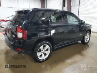 2016 Jeep Compass Latitude with VIN 1C4NJDEB2GD573909, listed as a Copart auction lot 62168225 with 70,944 mi miles and Salvage title. Bid and sale history available at DreamBid. Image 3.