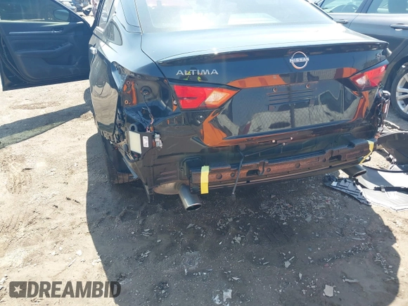 2023 Nissan Altima SL with VIN 1N4BL4EV1PN426102, listed as a IAAI auction lot 41972000 with 15,854 mi miles and . Bid and sale history available at DreamBid. Image 18.
