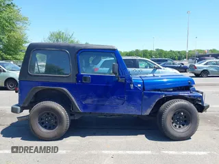 1997 Jeep Wrangler SE z VIN 1J4FY29P8VP400766, wystawiony jako IAAI lot #42270265 z przebiegiem 191 283 mil mil oraz . Historia ofert i sprzedaży dostępna na DreamBid. Obrazek 13.