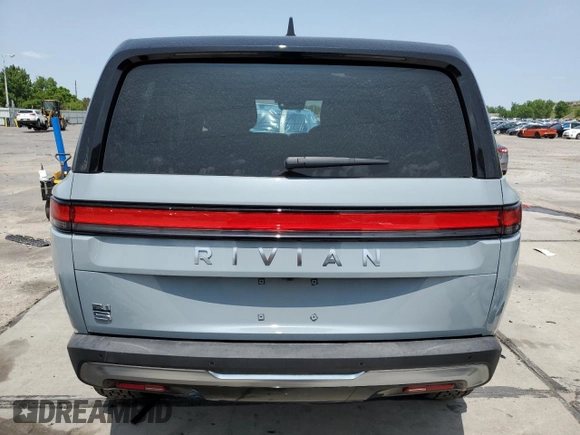 2025 Rivian R1S Adventure z VIN 7PDSGBBA2SN051004, wystawiony jako Copart lot #58999005 z przebiegiem 786 mil mil oraz Szkoda całkowita • Salvage title. Historia ofert i sprzedaży dostępna na DreamBid. Obrazek 6.