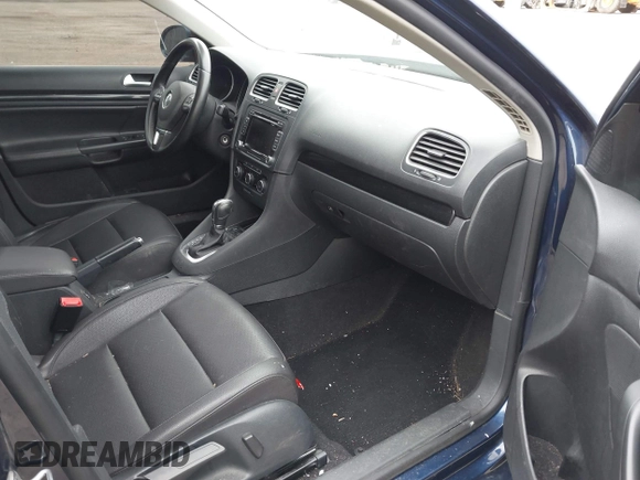 2014 Volkswagen Jetta TDI w/Sunroof z VIN 3VWPL7AJ6EM611089, wystawiony jako IAAI lot #42262484 z przebiegiem 106 328 mil mil oraz . Historia ofert i sprzedaży dostępna na DreamBid. Obrazek 5.