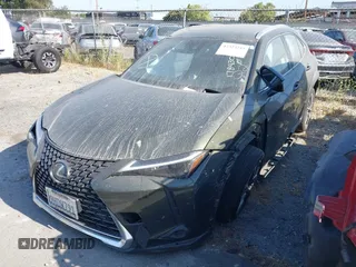 2024 Lexus UX 250h с VIN JTHX6JBH7R2166165, выставлен на аукционе IAAI как лот 42323215 с пробегом 47 518 миль миль и . История ставок и продаж доступна на DreamBid. Изображение 19.