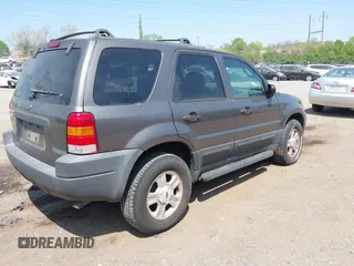 2004 Ford Escape XLT z VIN 1FMCU93134KB07995, wystawiony jako IAAI lot #42092979 z przebiegiem 166 074 mil mil oraz . Historia ofert i sprzedaży dostępna na DreamBid. Obrazek 4.