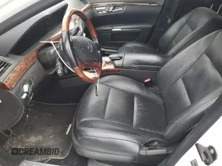 2010 Mercedes-Benz S 550 with VIN WDDNG7BB6AA332065, listed as a Copart auction lot 55071685 with 209,325 mi miles and Salvage Title. Bid and sale history available at DreamBid. Image 7.