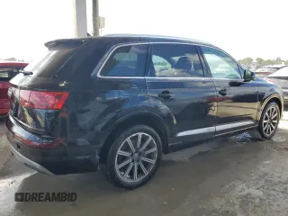 2017 Audi Q7 Premium Plus with VIN WA1LAAF7XHD004897, listed as a Copart auction lot 54762095 with 124,130 mi miles and Clean Title. Bid and sale history available at DreamBid. Image 3.