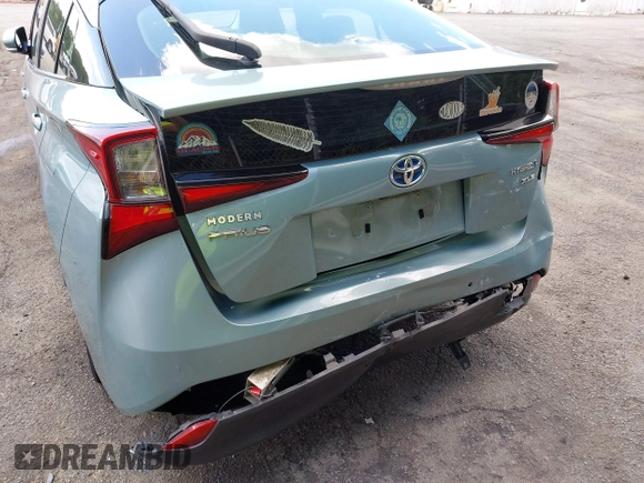 2019 Toyota Prius L Eco z VIN JTDKARFU8K3095669, wystawiony jako IAAI lot #42334160 z przebiegiem 59 882 mil mil oraz . Historia ofert i sprzedaży dostępna na DreamBid. Obrazek 6.