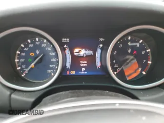 2015 Maserati Ghibli S Q4 z VIN ZAM57RTA1F1138087, wystawiony jako Copart lot #58412195 z przebiegiem 111 206 mil mil oraz Szkoda całkowita • Salvage title. Historia ofert i sprzedaży dostępna na DreamBid. Obrazek 9.