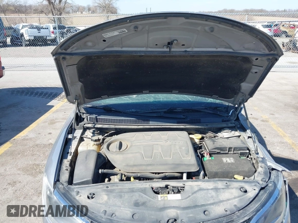 2015 Chrysler 200 C with VIN 1C3CCCCG0FN509701, listed as a IAAI auction lot 41873084 with Not Provided miles and . Bid and sale history available at carsss.com. Image 10.