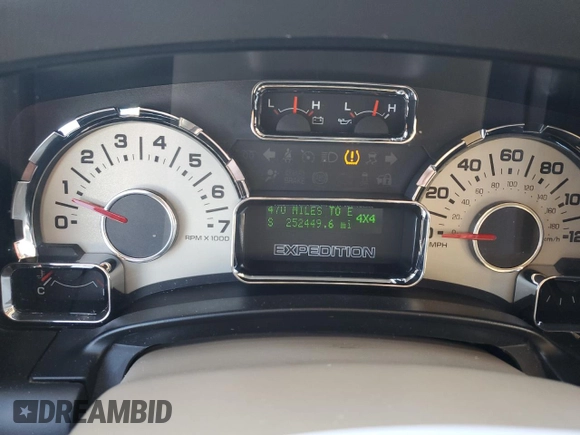2014 Ford Expedition EL XLT with VIN 1FMJK1J50EEF15245, listed as a Copart auction lot 75695894 with 252,449 mi miles and Non Repairable. Bid and sale history available at carsss.com. Image 9.