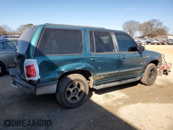 1998 Ford Explorer XLT z VIN 1FMZU32P8WZC33499, wystawiony jako Copart lot #46713545 z przebiegiem 371 924 mil mil oraz Szkoda całkowita • Salvage title. Historia ofert i sprzedaży dostępna na DreamBid. Obrazek 3.