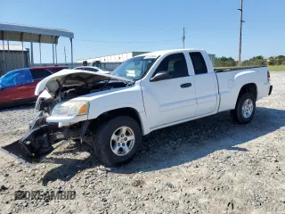 2008 Mitsubishi Raider LS z VIN 1Z7HC22K58S572156, wystawiony jako Copart lot #72398984 z przebiegiem 171 035 mil mil oraz Szkoda całkowita • Salvage title. Historia ofert i sprzedaży dostępna na DreamBid. Obrazek 1.