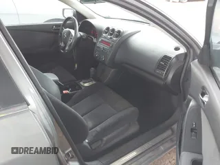 2009 Nissan Altima SL with VIN 1N4AL21E79N444273, listed as a IAAI auction lot 41921375 with 137,586 mi miles and . Bid and sale history available at DreamBid. Image 5.