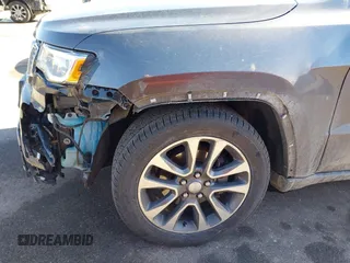 2017 Jeep Grand Cherokee Overland with VIN 1C4RJFCG4HC646281, listed as a IAAI auction lot 41661427 with 205,852 mi miles. Bid and sale history available at carsss.com. Image 17.
