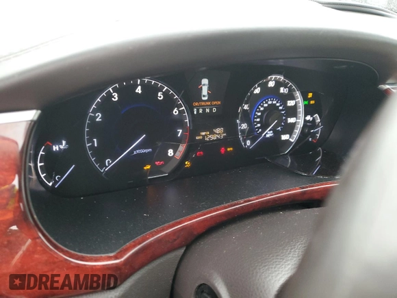 2013 Hyundai Equus Signature with VIN KMHGH4JH0DU065931, listed as a Copart auction lot 82661774 with 129,843 mi miles and Salvage title. Bid and sale history available at DreamBid. Image 9.