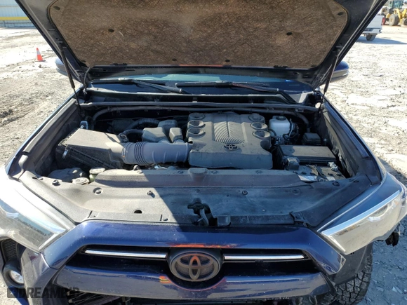 2024 Toyota 4Runner SR5 Premium with VIN JTENU5JR4R6221837, listed as a Copart auction lot 46800685 with 29,679 mi miles and Salvage Title. Bid and sale history available at carsss.com. Image 12.
