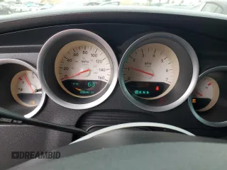 2006 Dodge Magnum R/T z VIN 2D4GV57256H121134, wystawiony jako Copart lot #49896945 z przebiegiem 83 640 mil mil oraz Szkody całkowita. Historia ofert i sprzedaży dostępna na DreamBid. Obrazek 9.