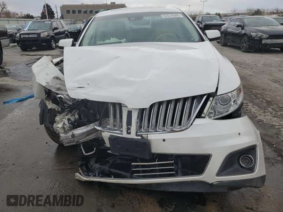 2011 Lincoln MKS EcoBoost z VIN 1LNHL9FT7BG609026, wystawiony jako Copart lot #47574345 z przebiegiem 162 409 mil mil oraz Szkoda całkowita • Salvage title. Historia ofert i sprzedaży dostępna na DreamBid. Obrazek 5.
