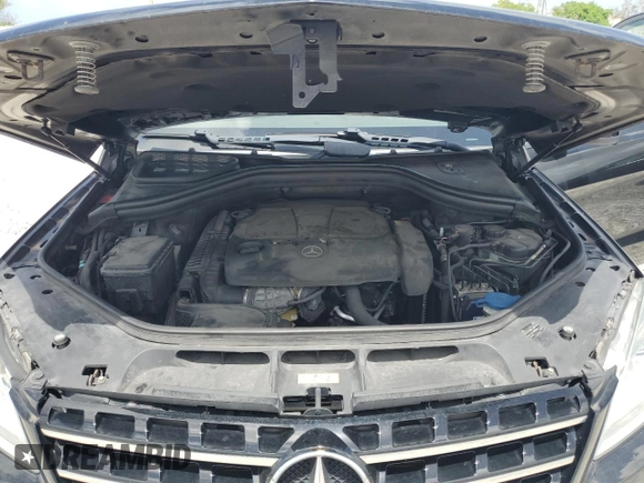 2013 Mercedes-Benz M 350 with VIN 4JGDA5JB1DA158693, listed as a Copart auction lot 60065005 with 98,896 mi miles and Salvage title. Bid and sale history available at DreamBid. Image 12.
