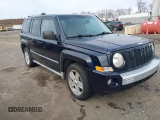 2010 Jeep Patriot Limited with VIN 1J4NF4GB0AD672289, listed as a IAAI auction lot 41807660 with 147,360 mi miles and . Bid and sale history available at carsss.com. Image 1.