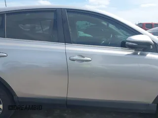 2018 Toyota RAV4 XLE z VIN 2T3WFREV5JW466294, wystawiony jako IAAI lot #41841436 z przebiegiem 132 150 mil mil oraz . Historia ofert i sprzedaży dostępna na DreamBid. Obrazek 13.