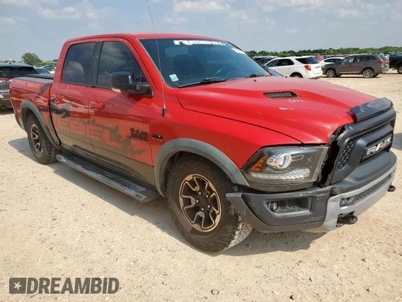 2016 Ram 1500 Rebel z VIN 1C6RR7YT5GS363811, wystawiony jako Copart lot #56161525 z przebiegiem 136 611 mil mil oraz Szkoda całkowita • Salvage title. Historia ofert i sprzedaży dostępna na DreamBid. Obrazek 4.