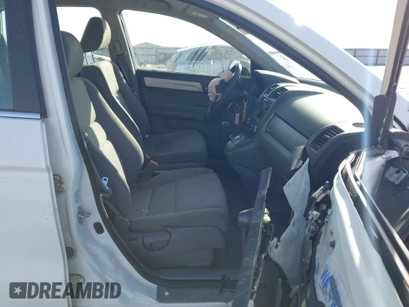 2011 Honda CR-V LX with VIN 5J6RE4H37BL075367, listed as a IAAI auction lot 41797996 with 258,318 mi miles. Bid and sale history available at carsss.com. Image 5.