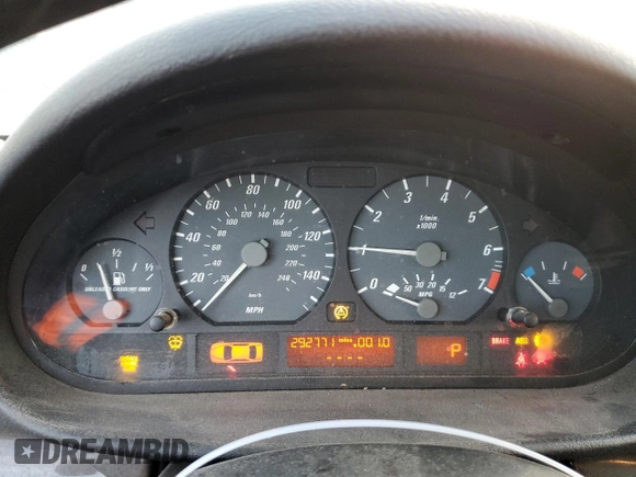 2001 BMW 3 Series 330Ci with VIN WBABN53421JU37173, listed as a Copart auction lot 41698705 with 292,771 mi miles and Clean Title. Bid and sale history available at carsss.com. Image 9.