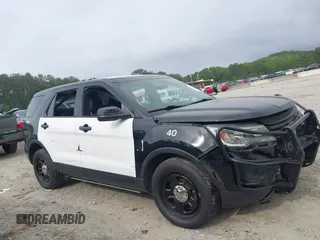 2017 Ford Police Interceptor Utility with VIN 1FM5K8AR9HGE01119, listed as a IAAI auction lot 42266621 with Not provided miles and . Bid and sale history available at DreamBid. Image 13.