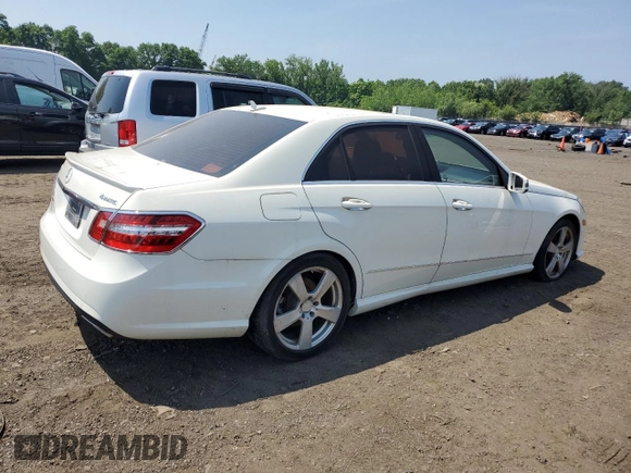 2010 Mercedes-Benz E 350 Luxury with VIN WDDHF8HB1AA124365, listed as a Copart auction lot 60615095 with 163,237 mi miles and Non repairable. Bid and sale history available at DreamBid. Image 3.