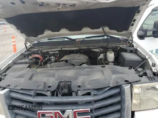 2008 GMC Sierra 1500 with VIN 1GTHC24KX8E133350, listed as a Copart auction lot 89265915 with 300,420 mi miles and Salvage Title. Bid and sale history available at DreamBid. Image 11.